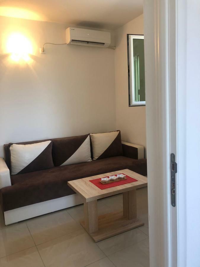 Apartmani Dini Ulcinj Kültér fotó