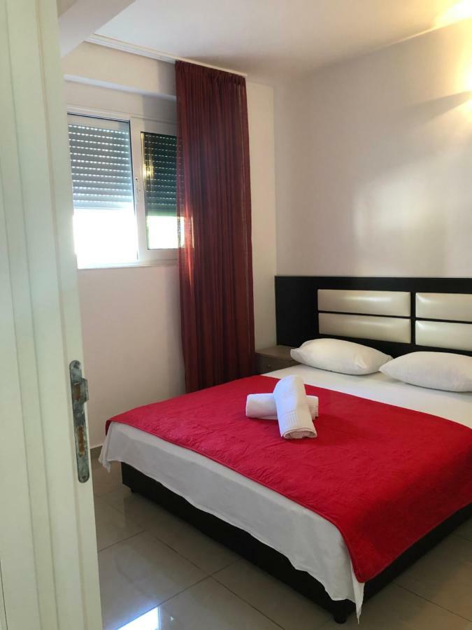 Apartmani Dini Ulcinj Kültér fotó