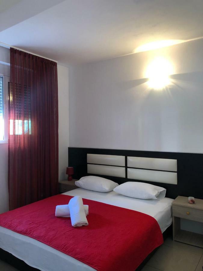 Apartmani Dini Ulcinj Kültér fotó